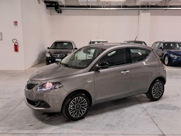 Lancia Ypsilon 1.0 FireFly Hybrid Platino MY'24 Km. 0 (GT648KA)