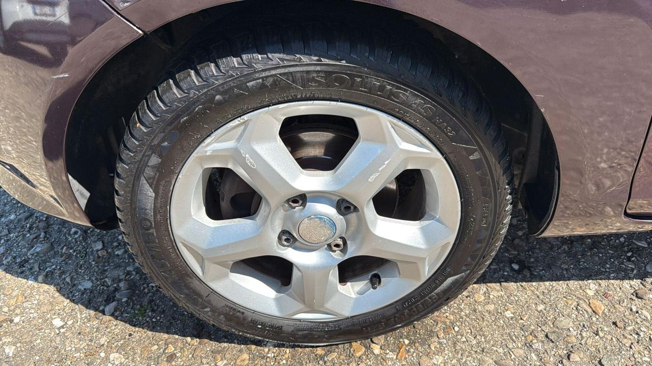 Ford Fiesta Ikon 1.4 3 porte Bz.- GPL