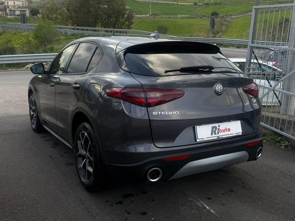 Alfa Romeo Stelvio 2.2 Turbodiesel 210 CV AT8 Q4 Sport Edition