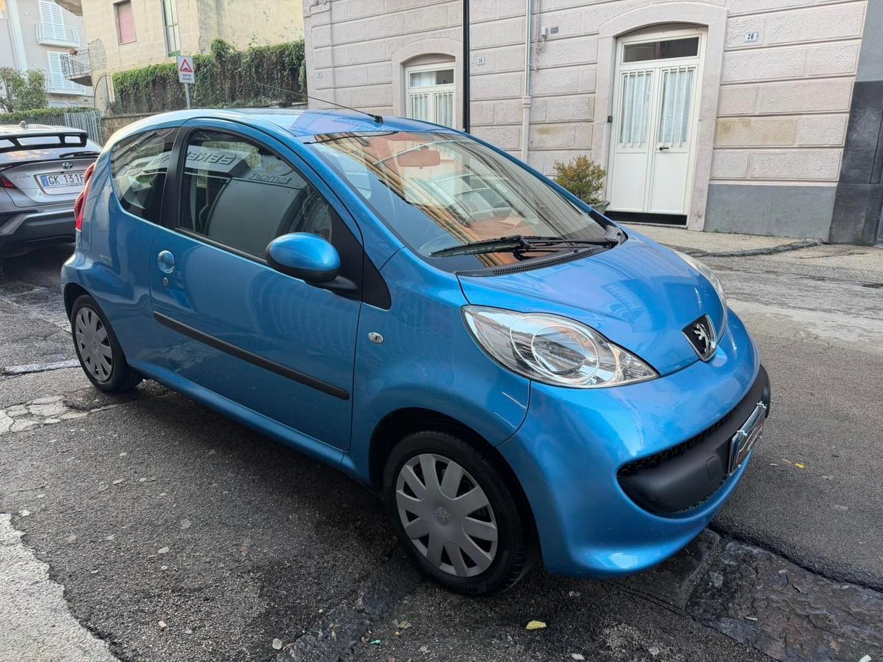 Peugeot 107 1.0 68CV 3p. Sweet Years 2008