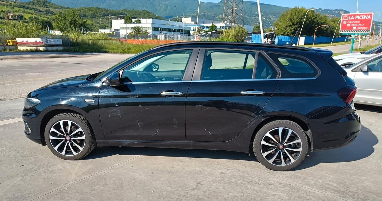 Fiat Tipo 1.6 Mjt S&S SW Lounge DCT