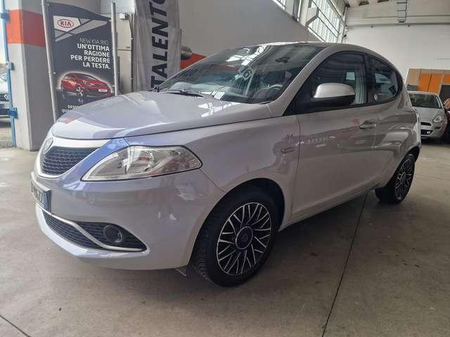 Lancia Ypsilon Ypsilon III 2015 1.2 Platinum ecochic Gpl 69cv
