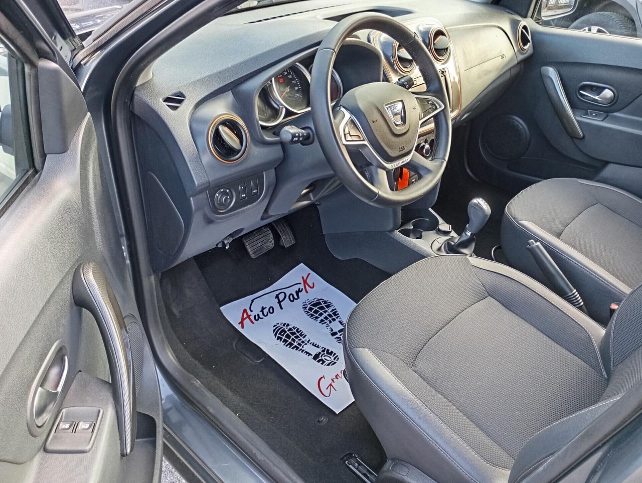 Dacia Sandero Stepway 1.5 dCi 90CV Explorer Aut.