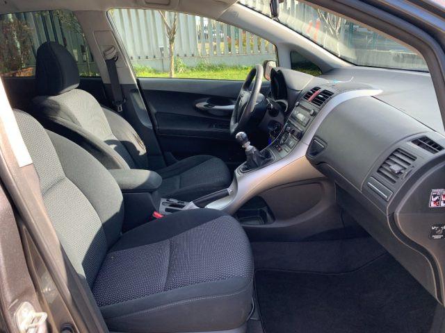 TOYOTA Auris 2.0 D-4D DPF 5 porte Sol