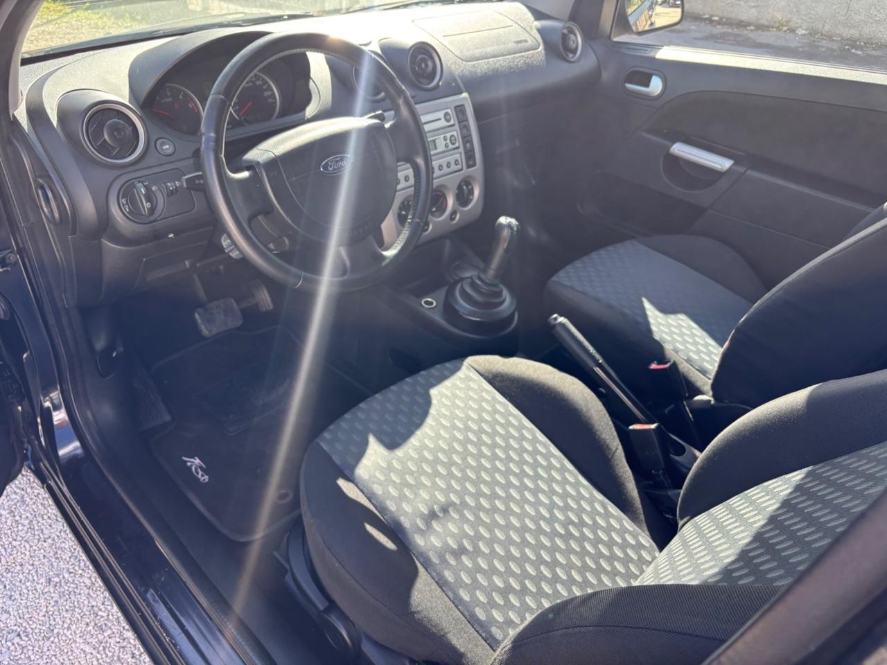 FORD FIESTA 1.4 TDCI 68CV CAMBIO AUTOMATICO