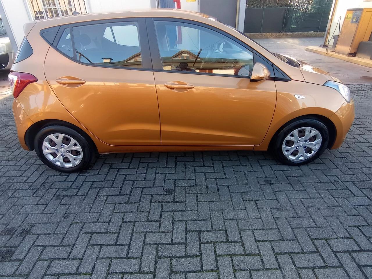 Hyundai i10 1.0 LPGI Econext Sound Edition