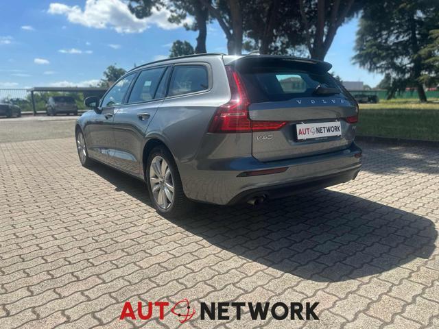 VOLVO V60 B4 (d) Geartronic Momentum Business