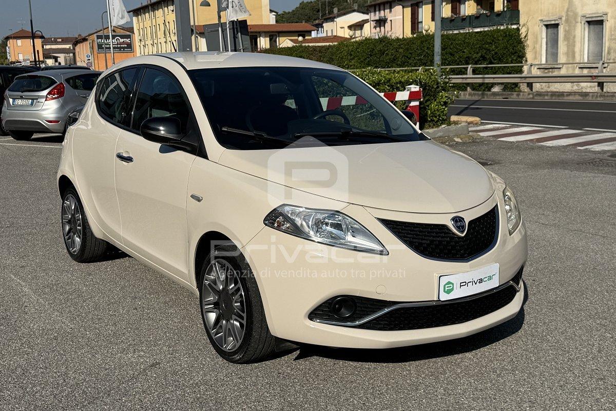 LANCIA Ypsilon 1.2 69 CV 5 porte Gold