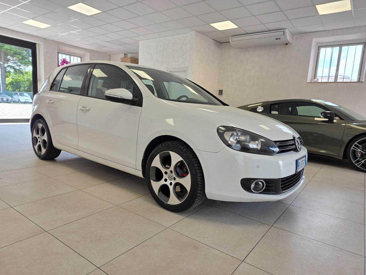 Volkswagen Golf 1.6 TDI DPF 5p. Highline