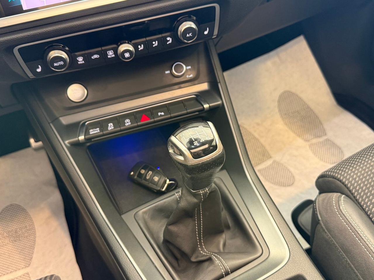 Audi Q3 S Line 2.0 35 TDI #11229