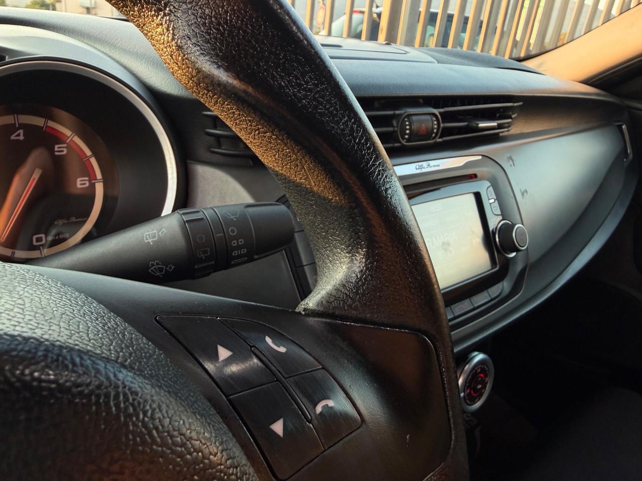 Alfa Romeo Giulietta 1.6 105 CV Exclusive Total Black