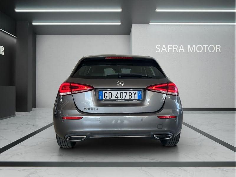 Mercedes-Benz Classe A A 180 d Sport auto