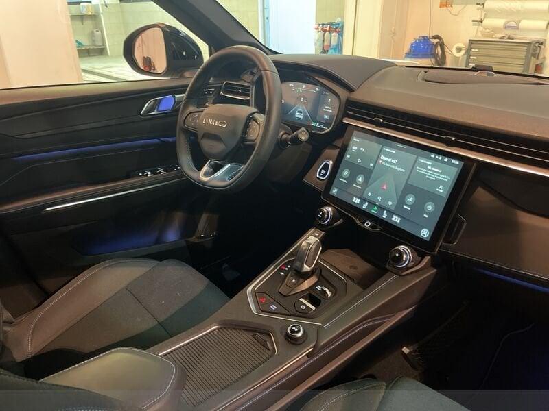 Lynk & Co 01 01 PHEV