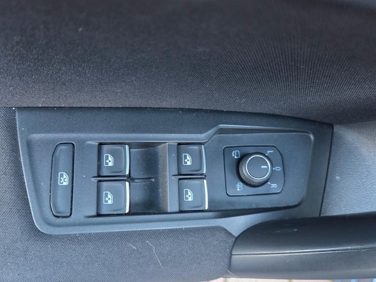 Volkswagen Tiguan 2.0 TDI SRC 122 CV