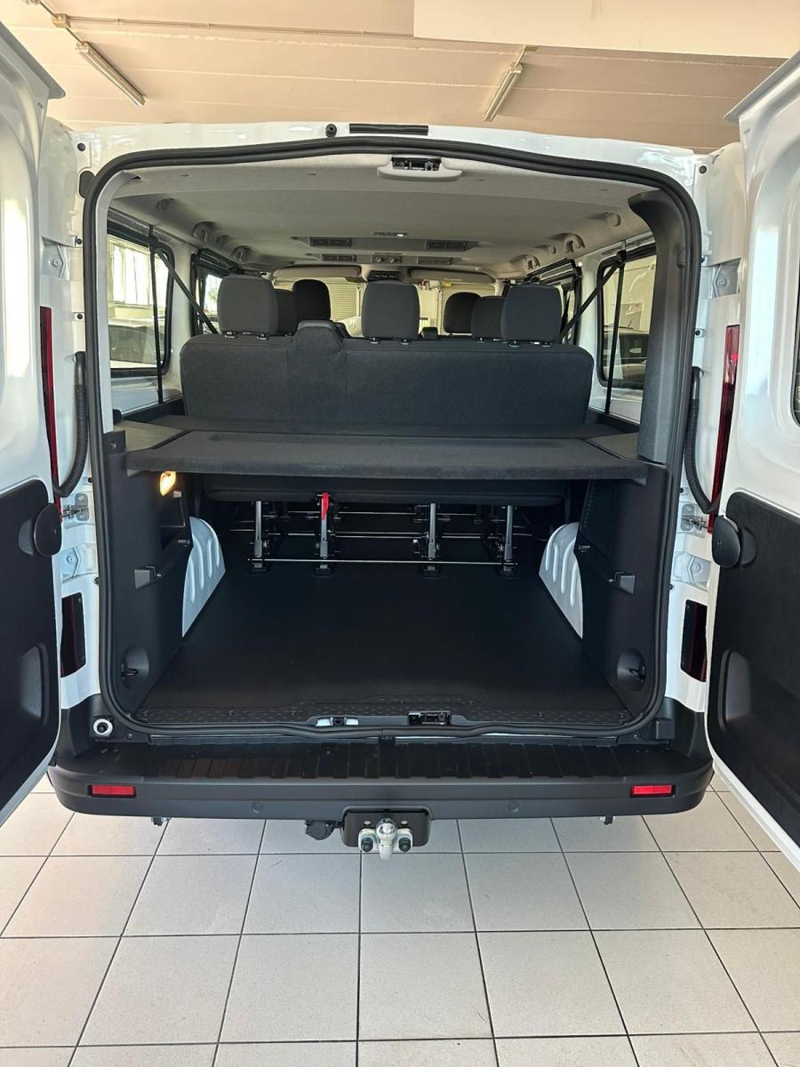 RENAULT - Trafic COMBI 9 POSTI