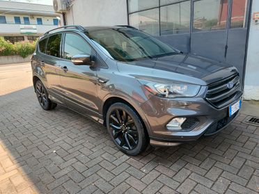 Ford Kuga 1.5 TDCI 120 CV S&S 2WD ST-Line