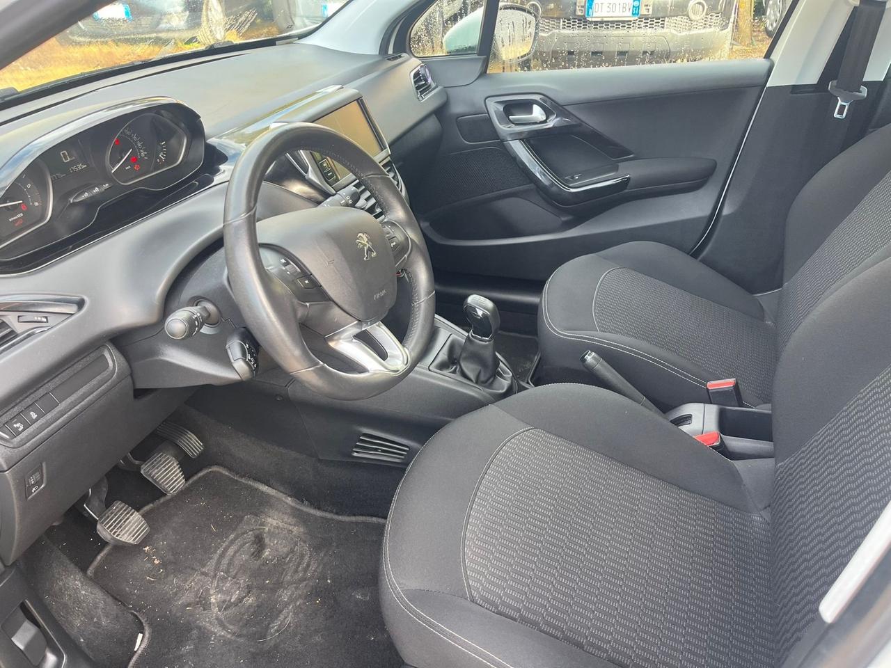 Peugeot 208 1.6 Diesel / Neopatentati / Euro 6