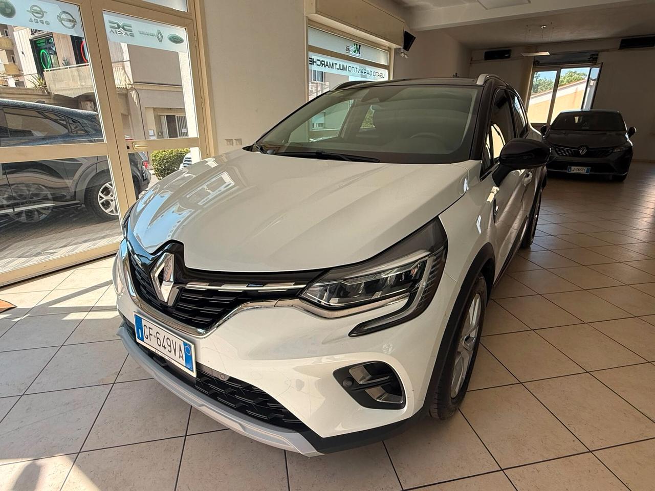 Renault Captur Plug-in Hybrid E-Tech 160 CV Initiale Paris