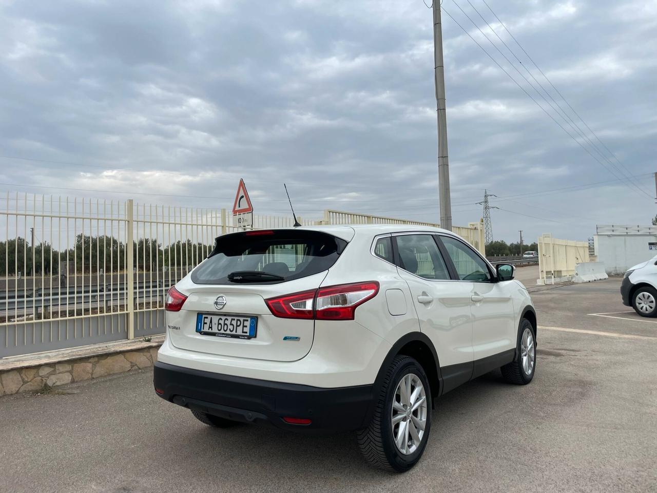Nissan Qashqai 1.5 dCi Visia