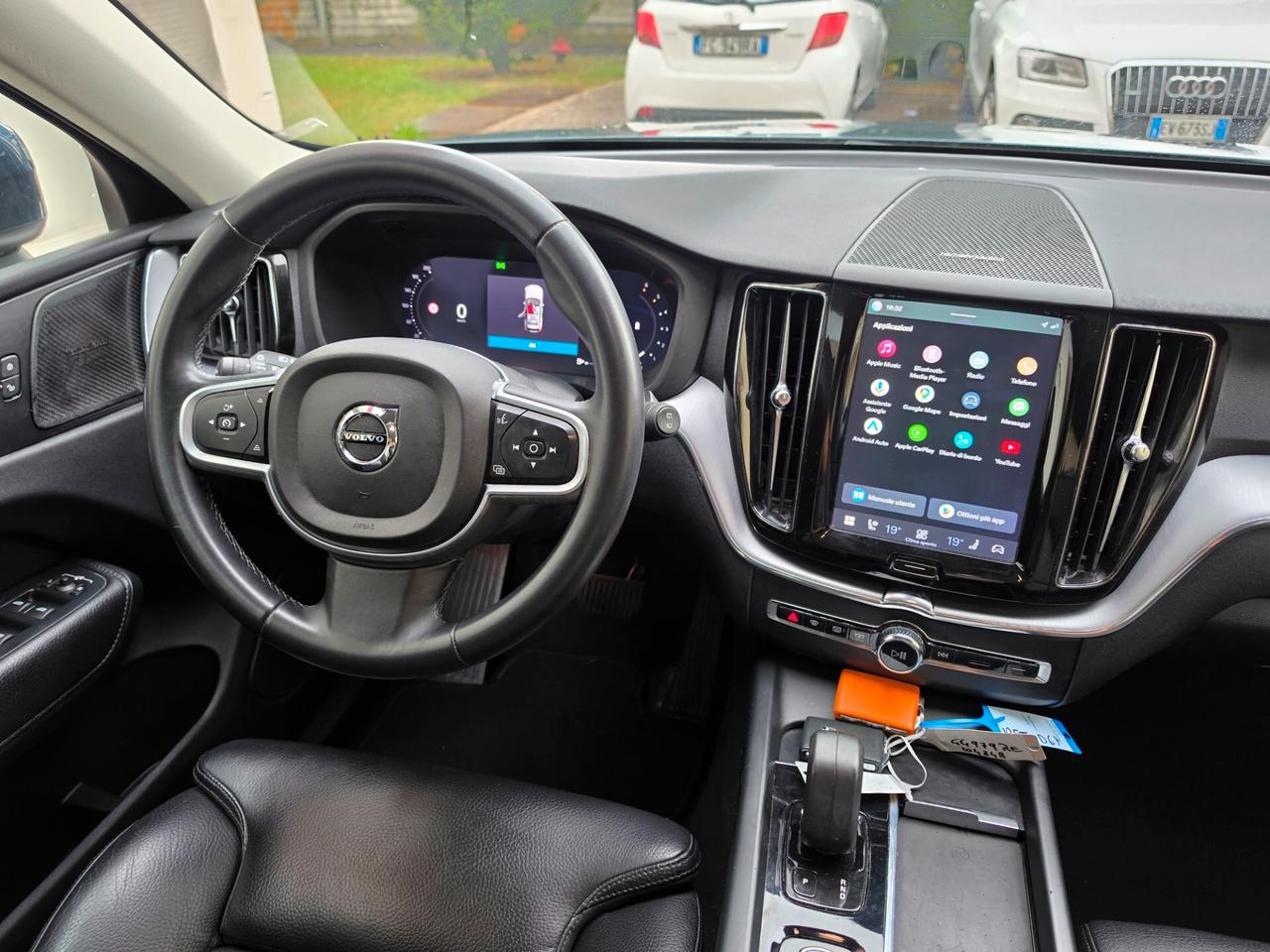 Volvo XC 60 XC60 B4 (d) AWD Geartronic Momentum Pro