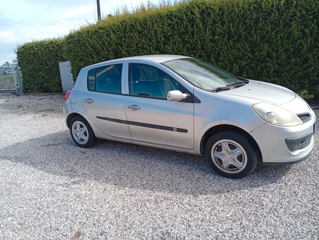 Renault Clio 1.2 5 porte GPL Confort