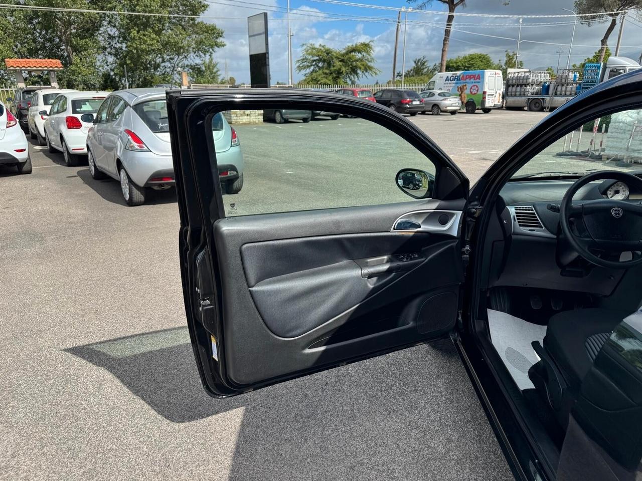 Lancia Ypsilon 1.2 BENZ 60CV UNIPRO 2008