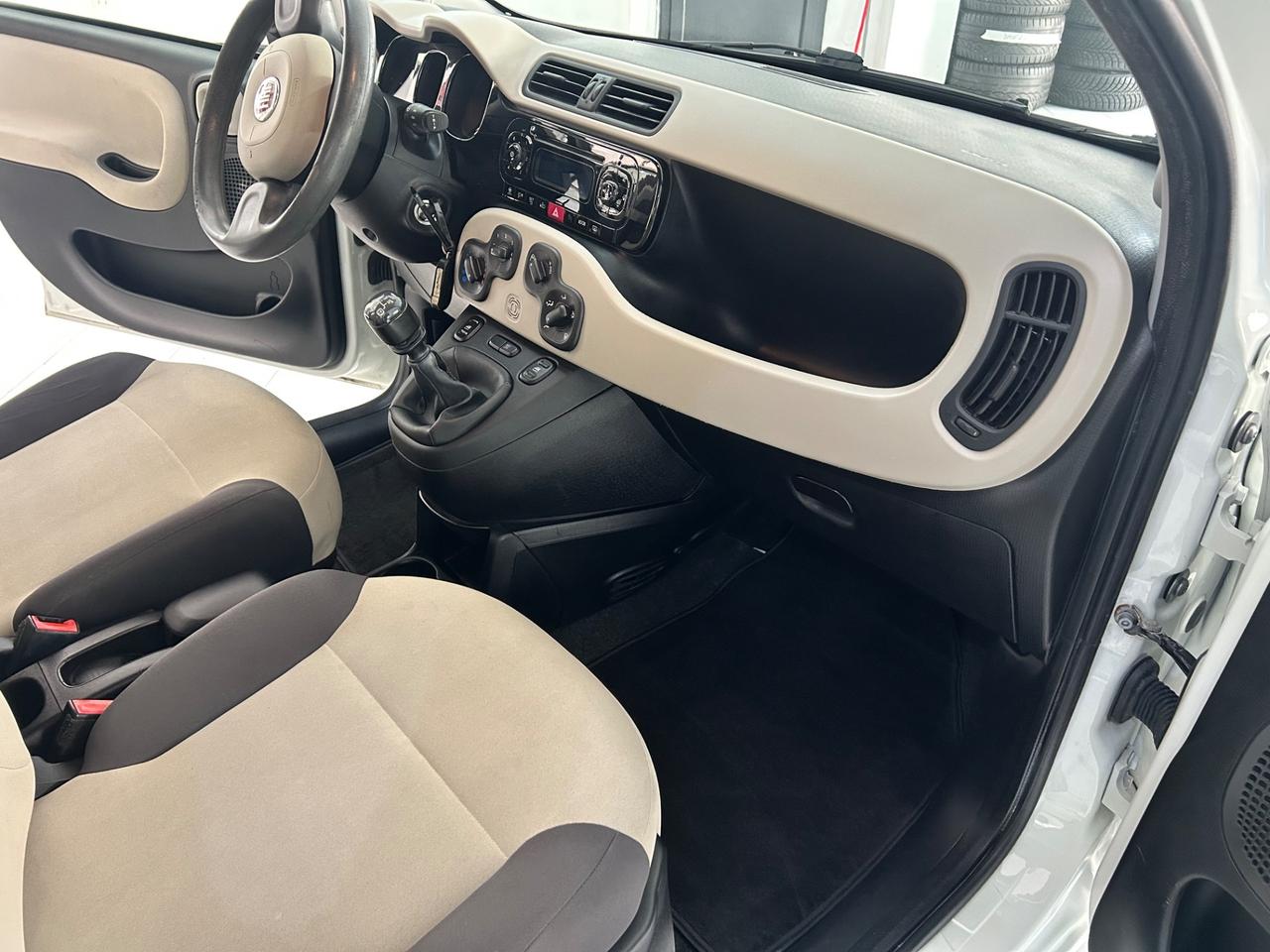 Fiat Panda 1.2 Lounge PARI AL NUOVO