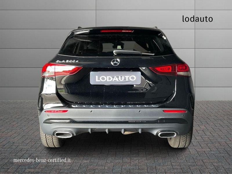 Mercedes-Benz GLA GLA 200 d Automatic Premium