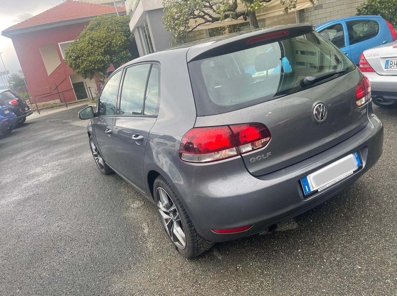 VW Golf perfetta 3482693111