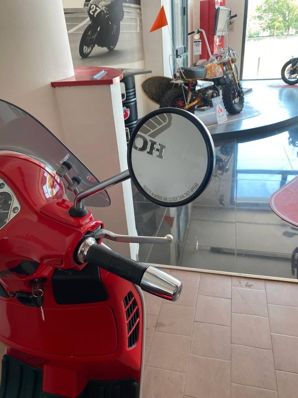 Piaggio Vespa 300 GTS