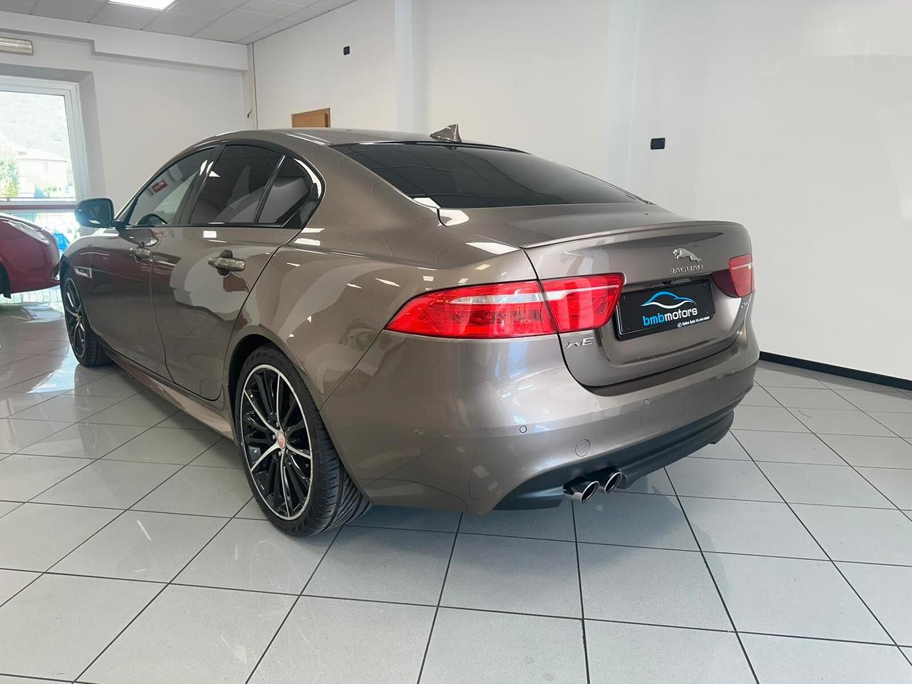 Jaguar XE 2.0 D Turbo 180CV aut. R-Sport