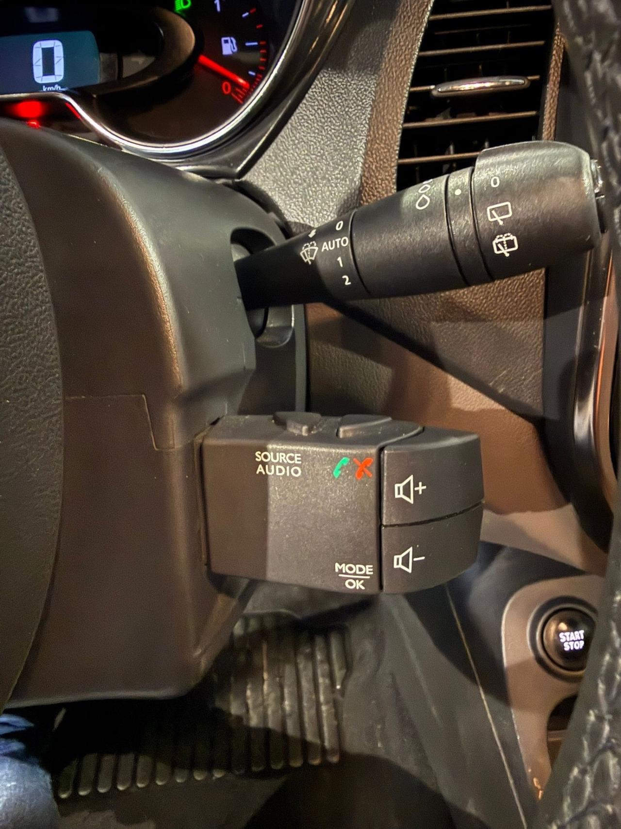 Renault Captur 1.5 - UNICO PROPRIETARIO-NEOPATENTATI