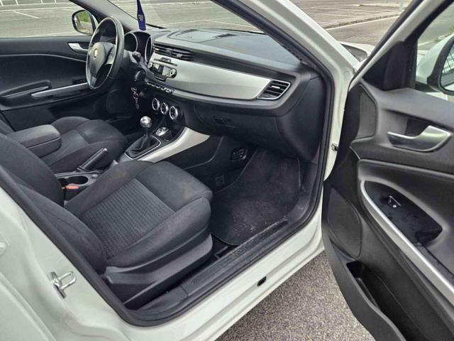 ALFA ROMEO Giulietta 1.6 JTDm-2 105 CV Distinctive