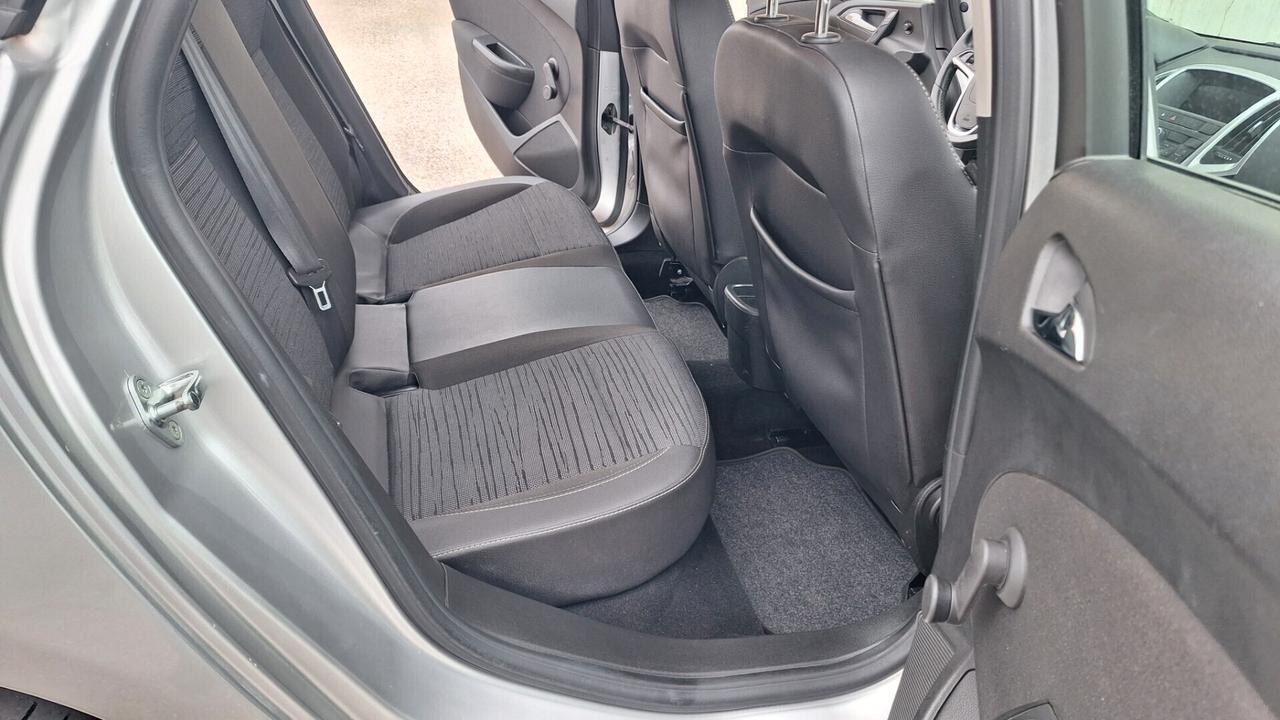 Opel Astra 1.4 Turbo 140CV 5 porte GPL Tech Cosmo