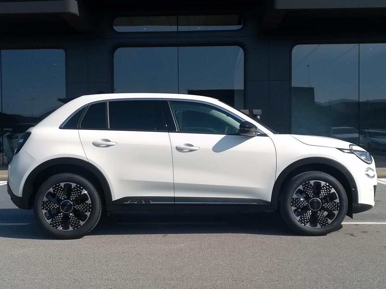 Fiat 600 Hybrid 100 CV DCT MHEV La Prima