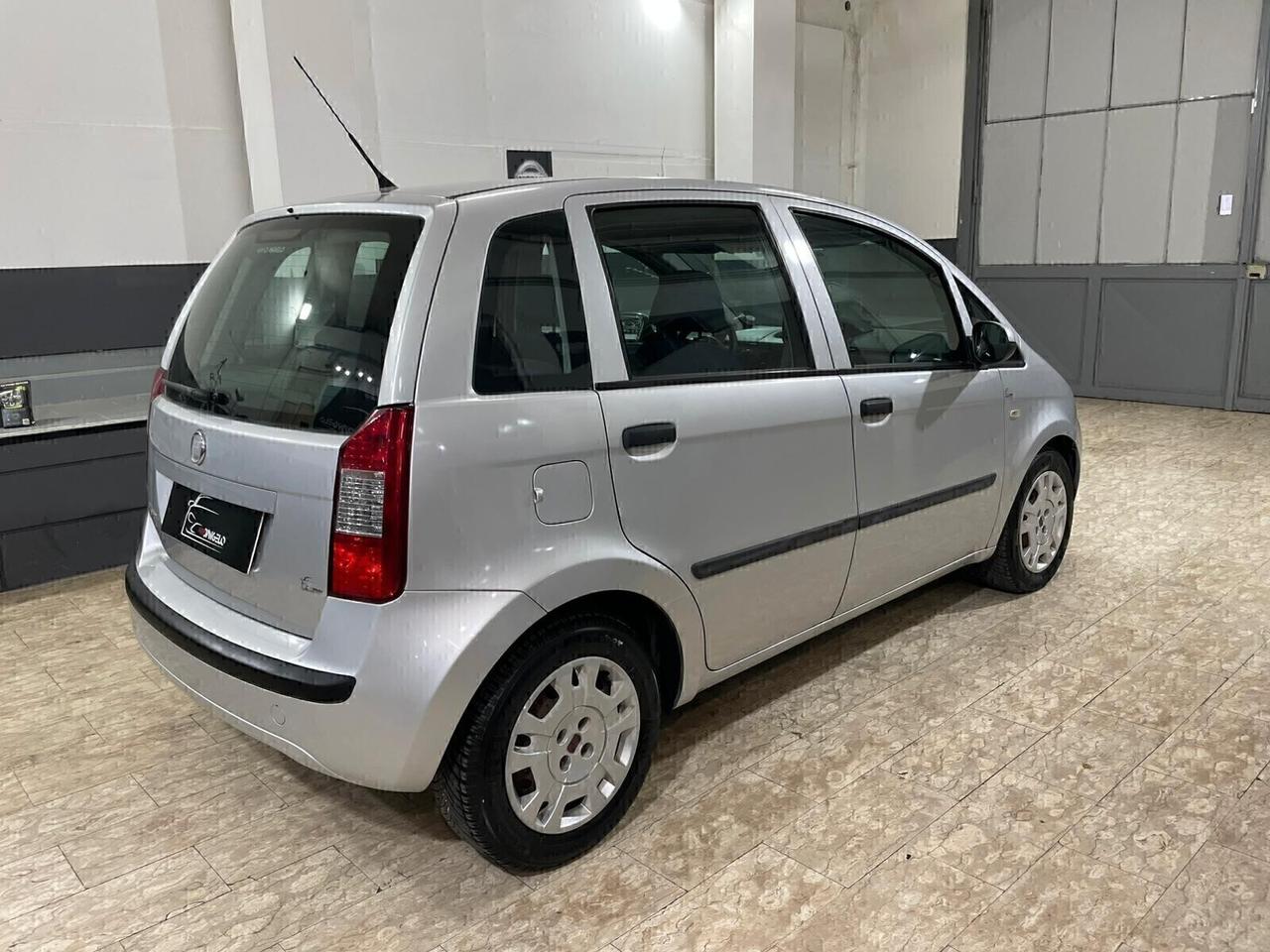 Fiat Idea 1.4 16V S&S Emotion