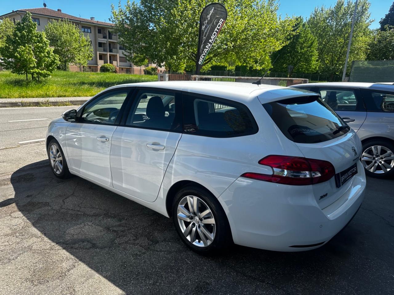 Peugeot 308 BlueHDi 120 S&S SW Business