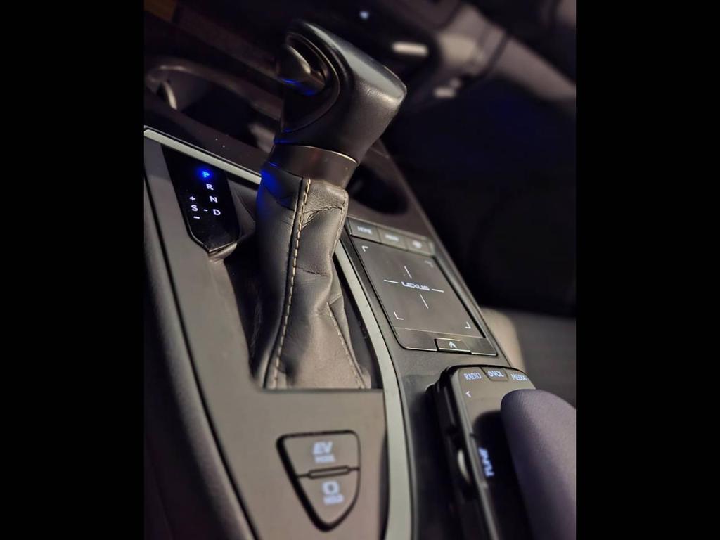 Lexus UX 250h 2.0 Hybrid Midnight 2WD Power Split Device