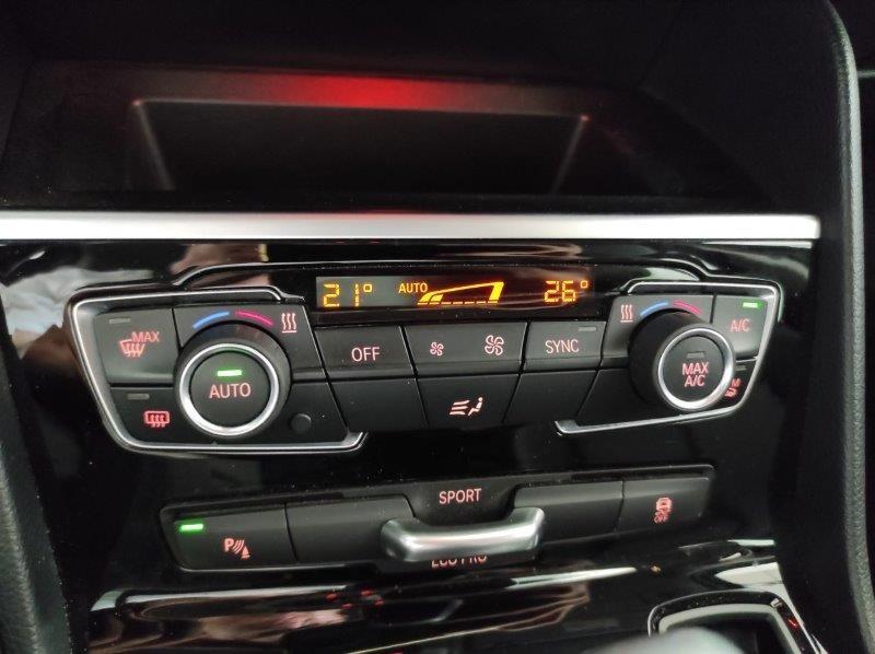BMW Serie 2 A.T. (F45) - 216d Active Tourer Business
