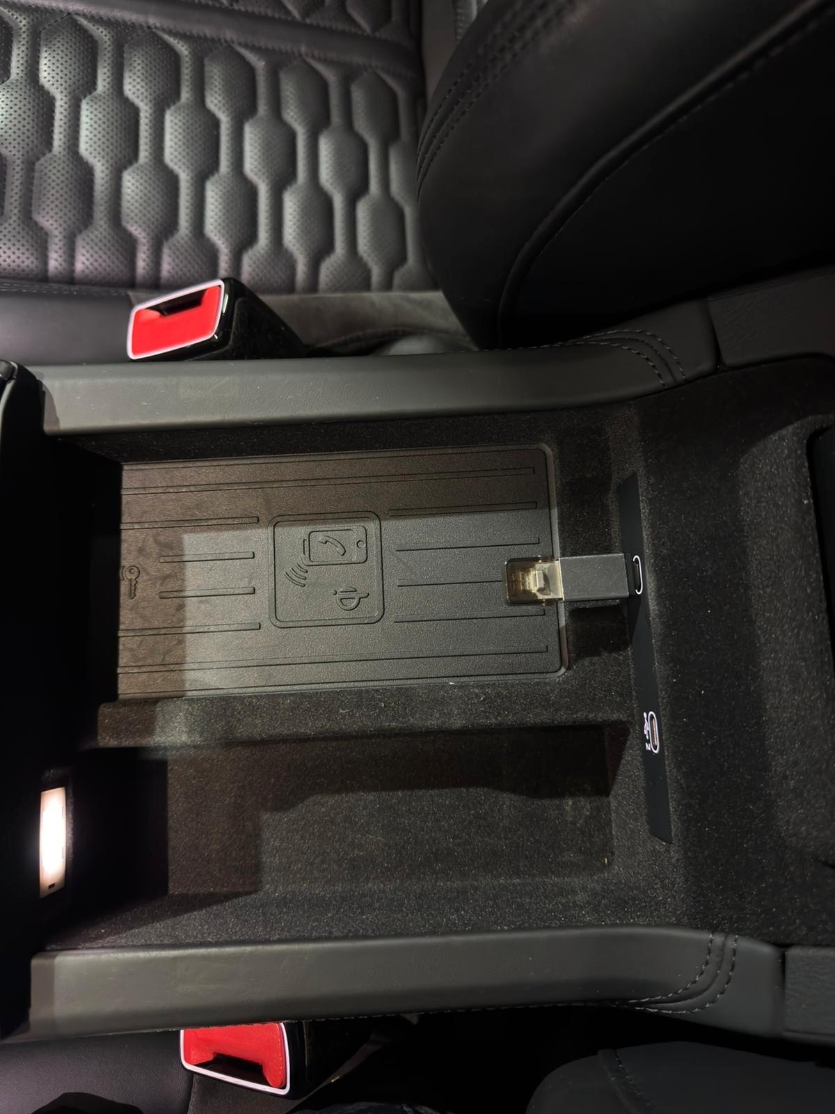 Audi RS6 RS 6 Avant 4.0 TFSI V8 quattro tiptronic