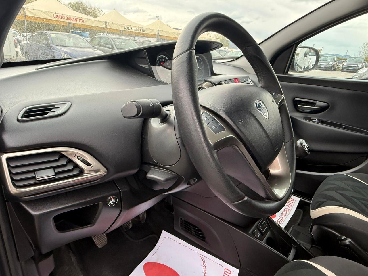 Lancia Ypsilon 1.2 69 CV 5 porte GPL Ecochic Gold