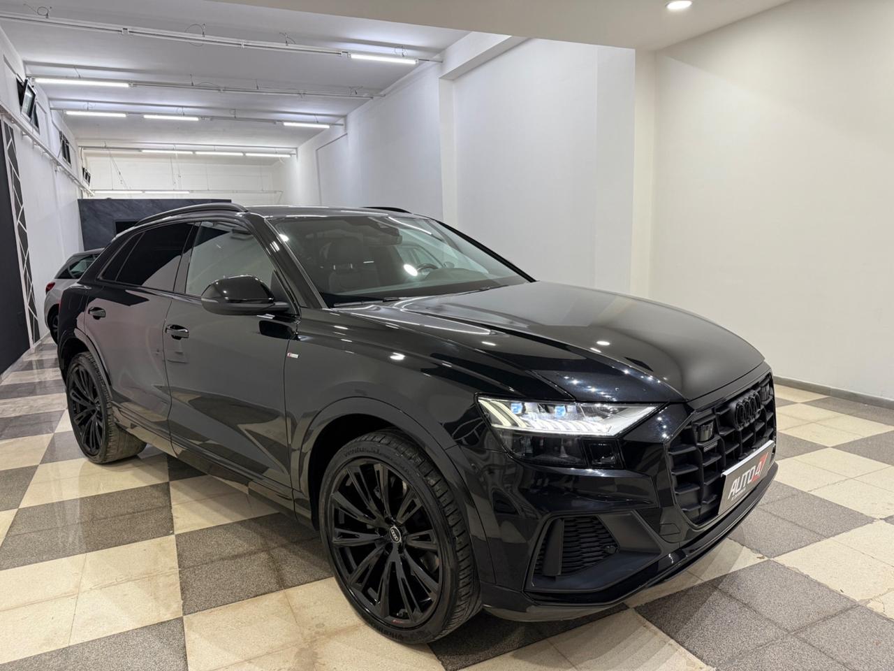 Audi Q8 45 TDI quattro S Line Full optional