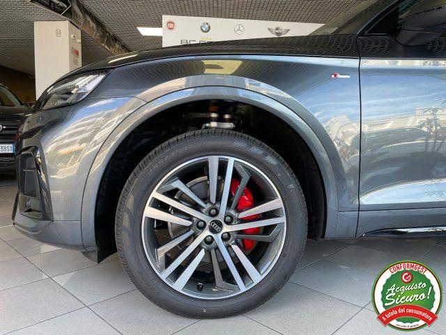 AUDI Q5 Sportback SPB 40 TDI quattro S LINE