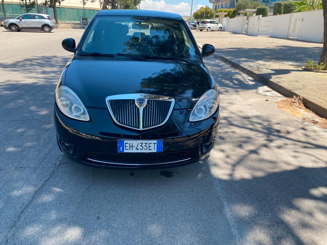 Lancia Ypsilon 1.3 MJT 90 CV Oro