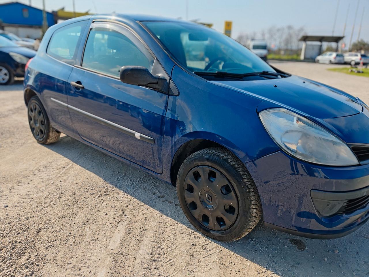 Renault Clio 1.2 16V 3 porte Dynamique