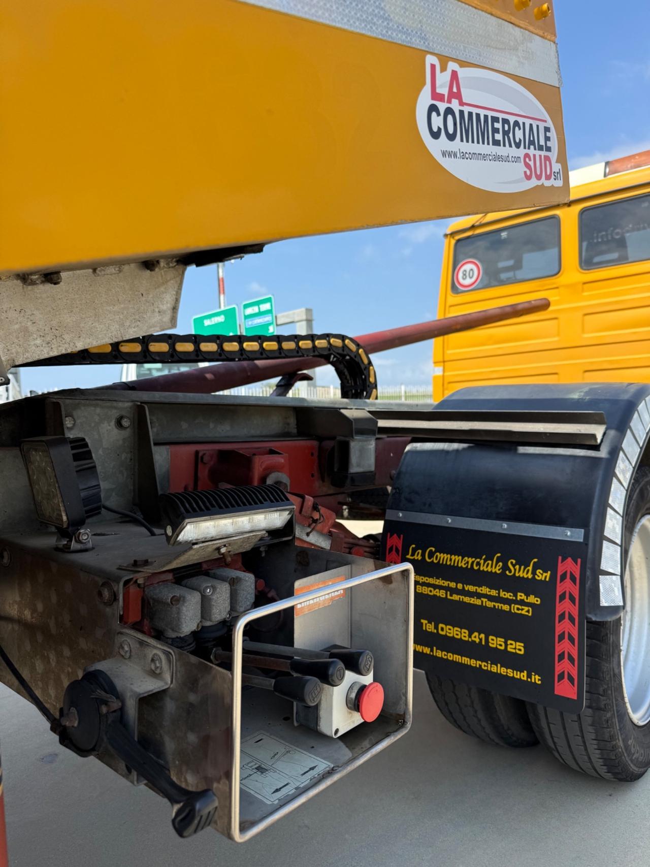 Carroatrezzi 49.10 Patente C