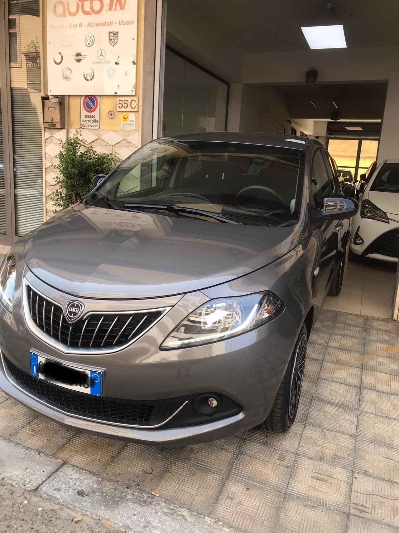 Lancia Ypsilon 1.0 FireFly 5 porte S&S Hybrid Ecochic Gold