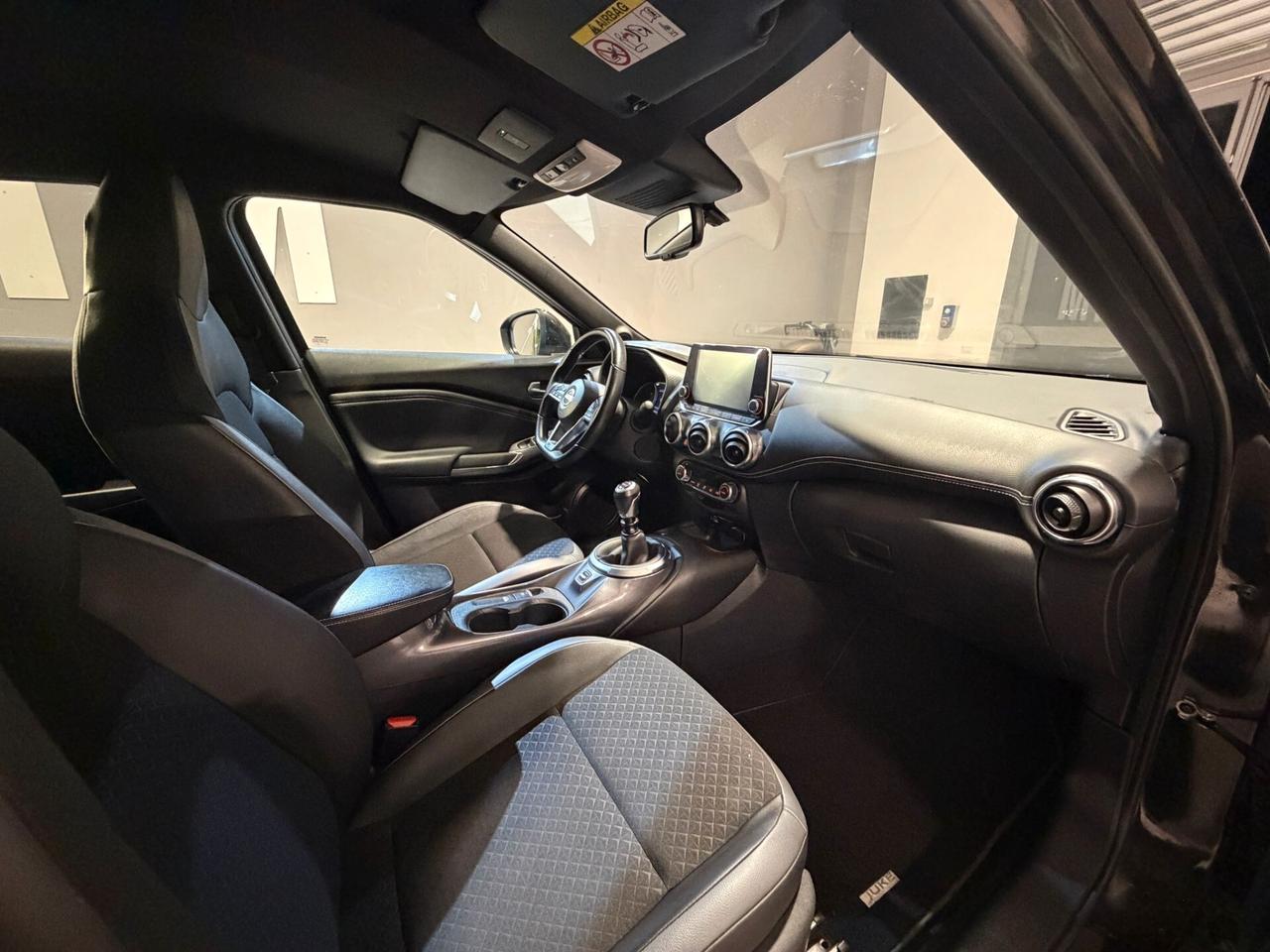 Nissan Juke 1.0 DIG-T 114 CV N-Connecta