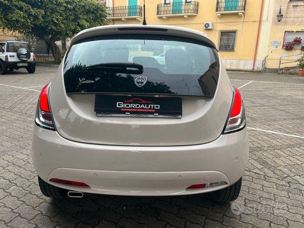 Lancia Ypsilon 1.2 69 CV 5 porte S&S Platinum CV 6
