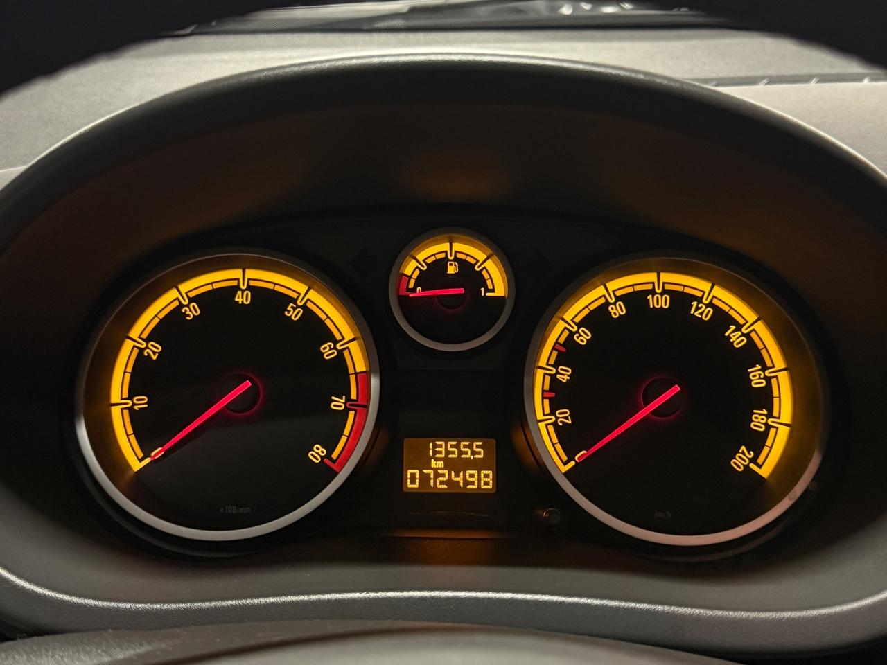 SPETTACOLARE OPEL CORSA 111 ANNIVERSARIO CON 72.498 KM